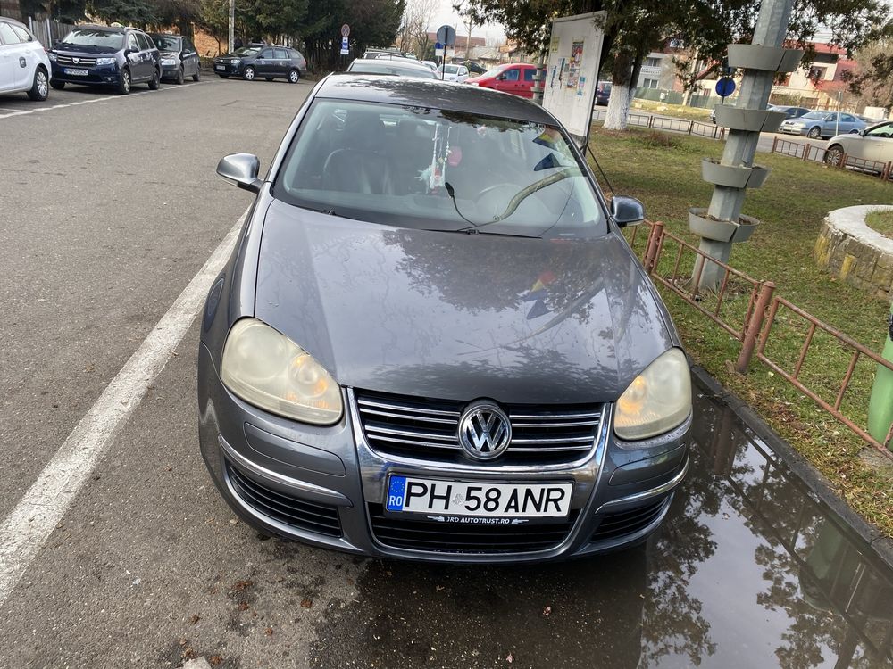 Se vinde jetta 1.6 fsi benzina