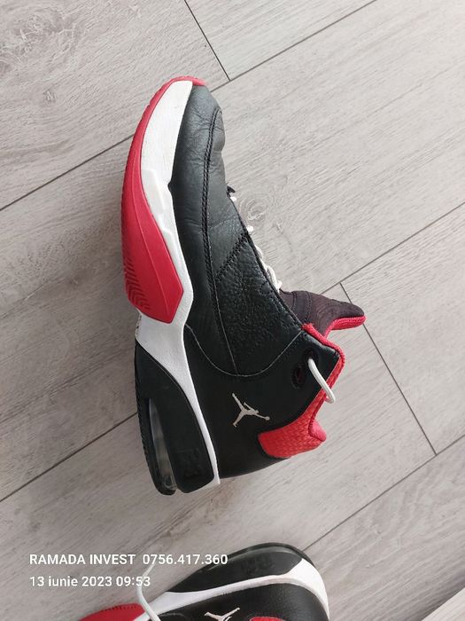 Vând Adidași Jordan  Mărimea 42