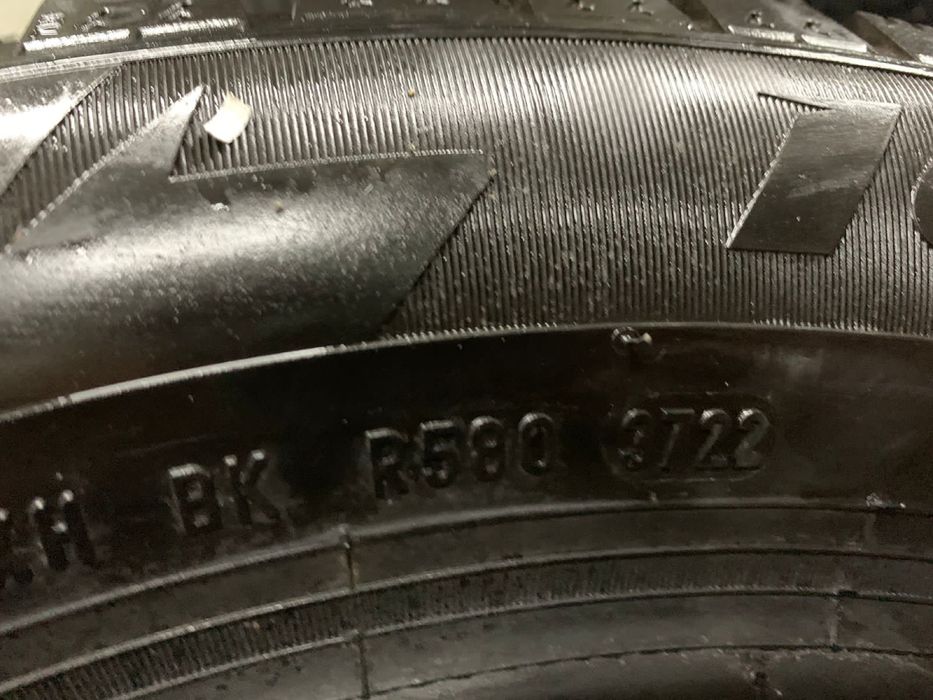 Продам Шины , откатали 1 сезон