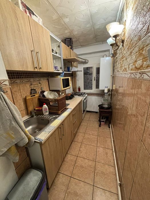 Vând apartament cu doua camere