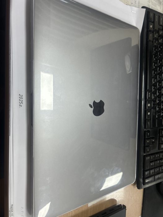 Обменяю MacBook Pro 2019 на MacBook Air/Pro M1 16 ГБ