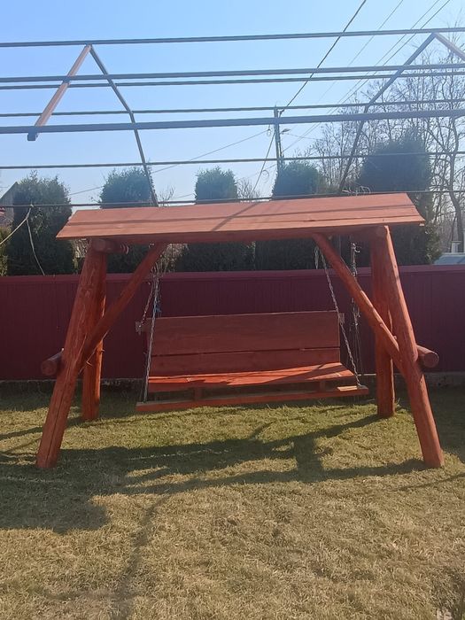 Leagan si masa din lemn