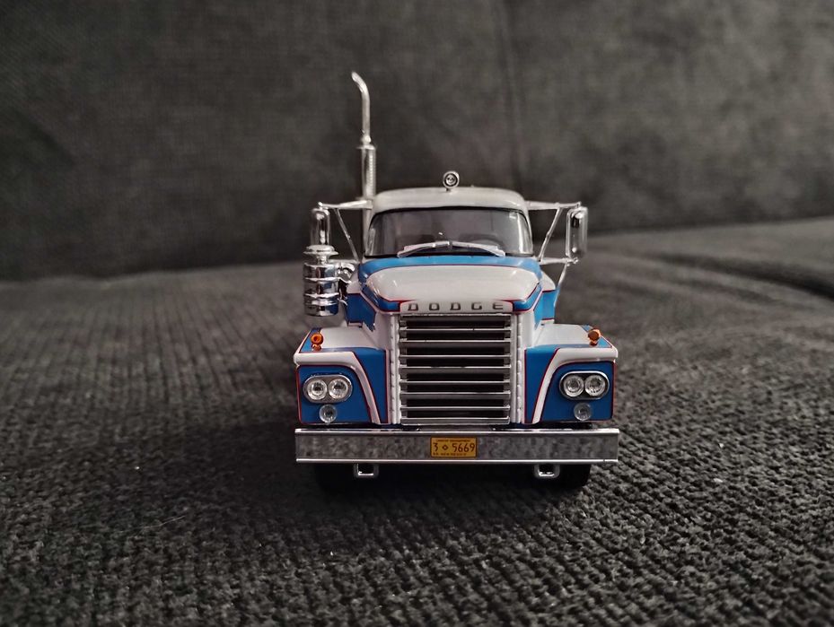 Америкнски камион Dodge LCF CT 900 (1963) + Полуремарке , 1:43