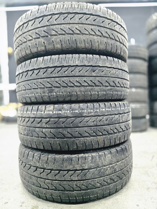 4x 225/70/15C M+S GOODYEAR 2022 Stare excelentă