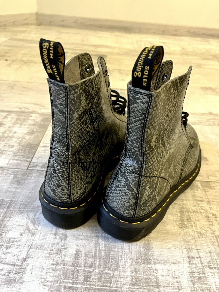 Dr Martens Pascal Snake Viper