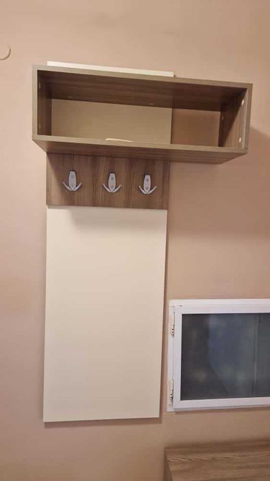 Сет антре: Два шкафа за обувки/чехли, Огледало с рафт, Закачалка