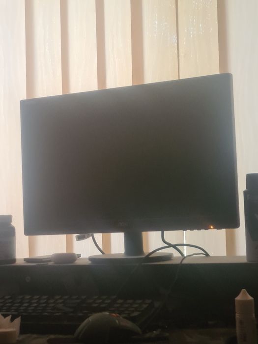 Ecran/monitor pc/calculator aoc 24 inch