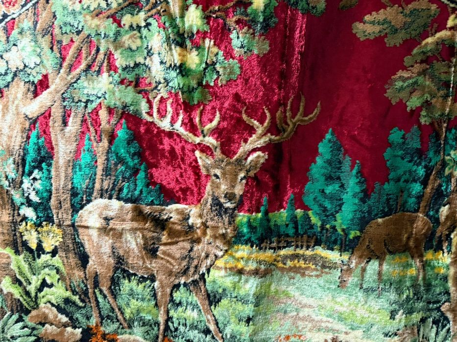 Vând Carpeta Povestea Cerbului,nou-nouță, nefolosita, rasp doar la tel