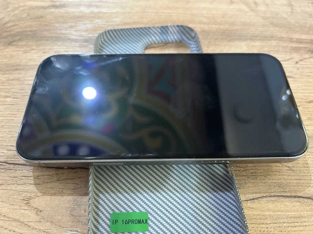 Продам Iphone 16 pro max E-sim