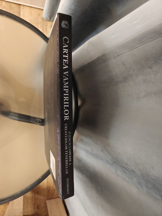 Cartea Vampirilor - O Enciclopedie a Creaturilor Tenebrelor - Egmont