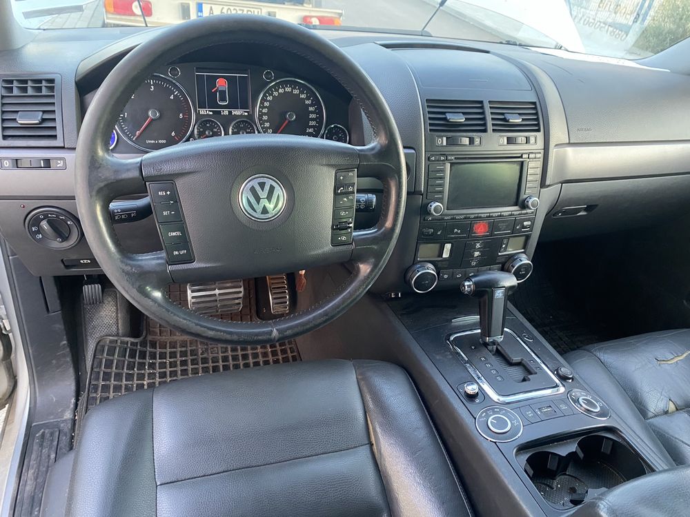 Продава се WV TOUAREG 3.0 TDI