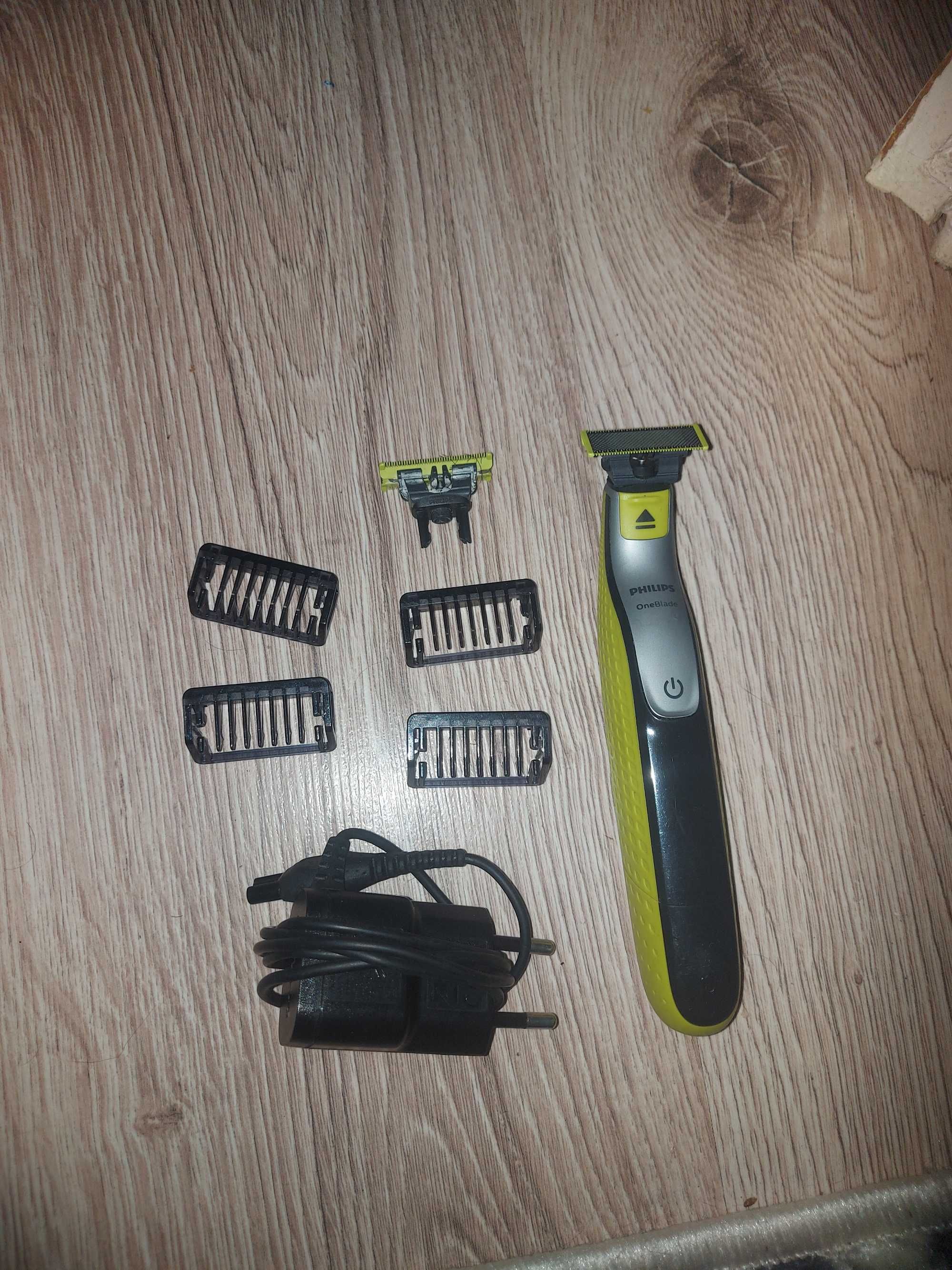 Комплект PHILIPS OneBlade & Тример за брада и коса