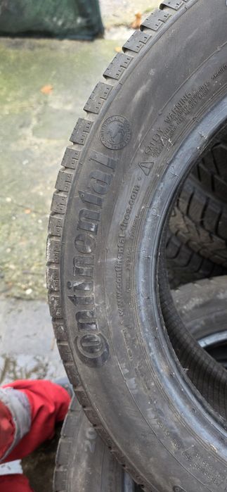 Гуми 4бр 205/60/16 - 1бр  - 69лв