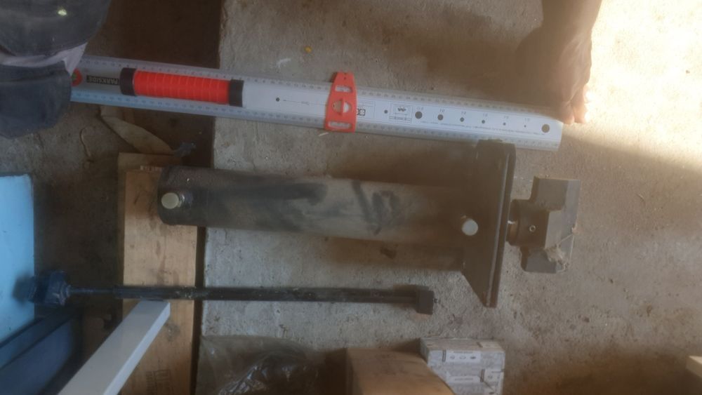 Хидравличен цилиндър за цепене на дърва нов