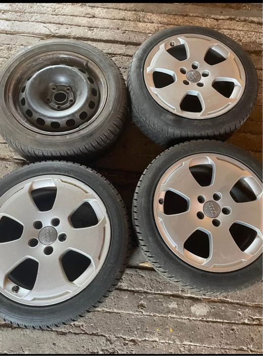 Roți iarna R17 Dunlop (225/45 R 17)