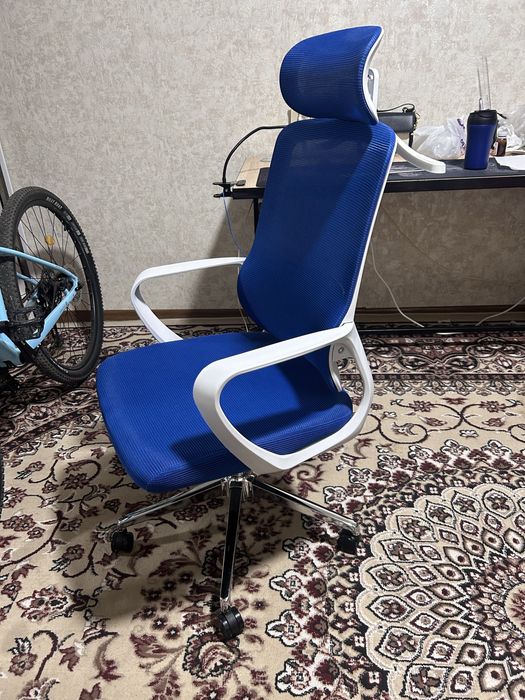 Kreslo sotiladi yangidak