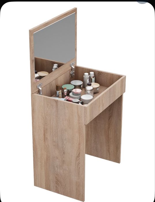 Туалетный столик