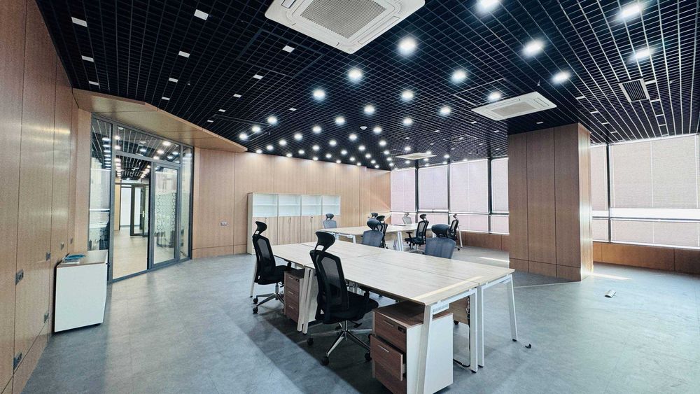 MODERA TOVERS | Готовое офисное помещение 490м2 с мебелью и техникой.
