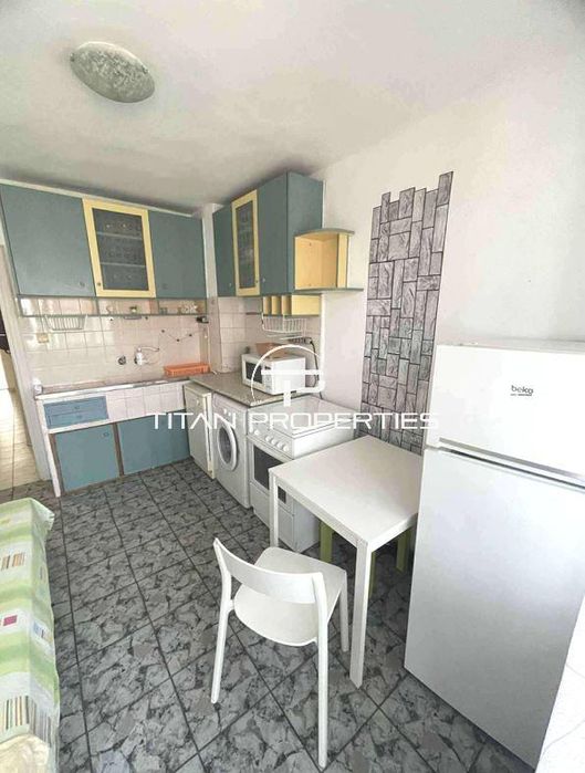 Тристаен апартамент, под наем, кв. Лятно кино Тракия