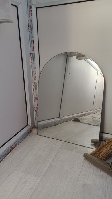 Продам зеркало в ванную