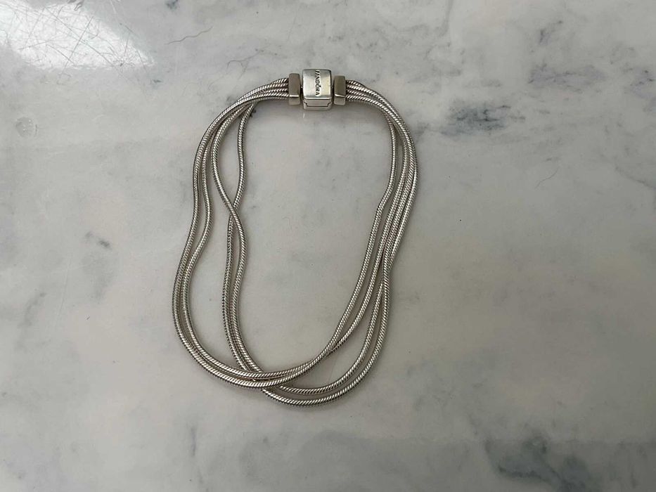 Гривна Пандора|Pandora