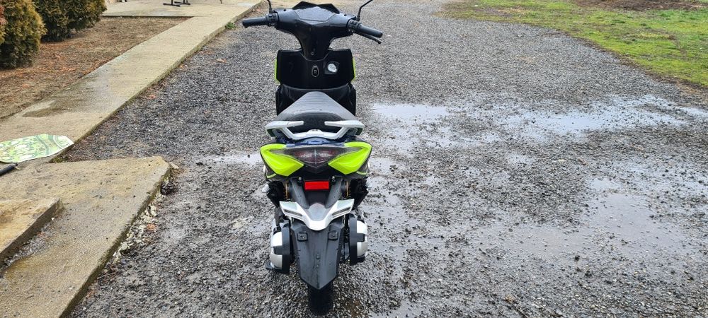 Vînd scuter electric rdb storm .limitat la 25 km /h fără permis .