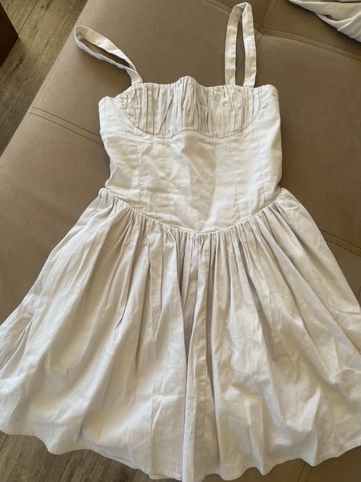 Ефирна къса рокля