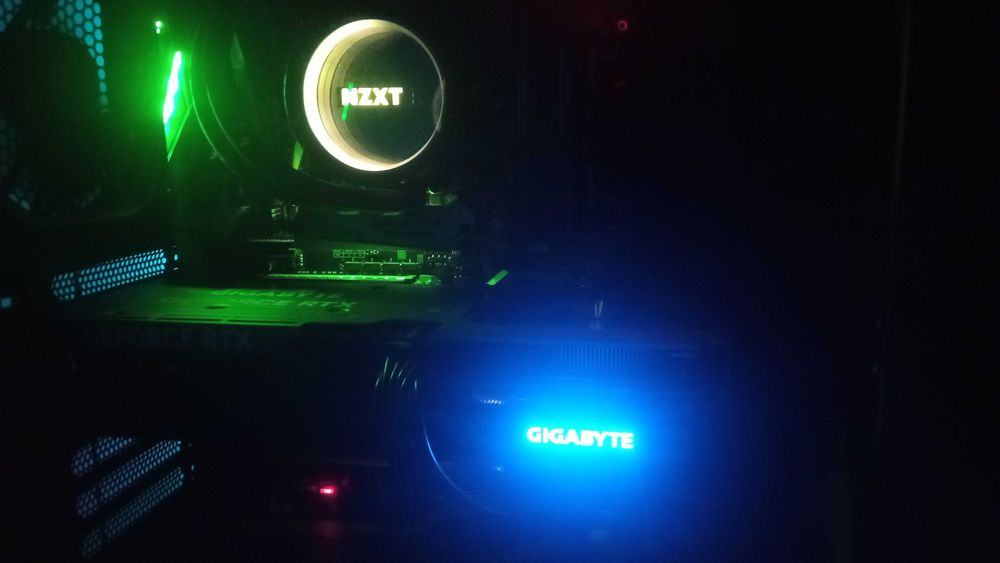 PC Gaming, i7-8700K, RTX 4060Ti 8GB, NZXT Kraken, 32GB 3200MHz, +alte