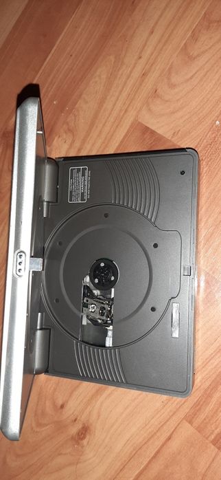 Dvd player portabil