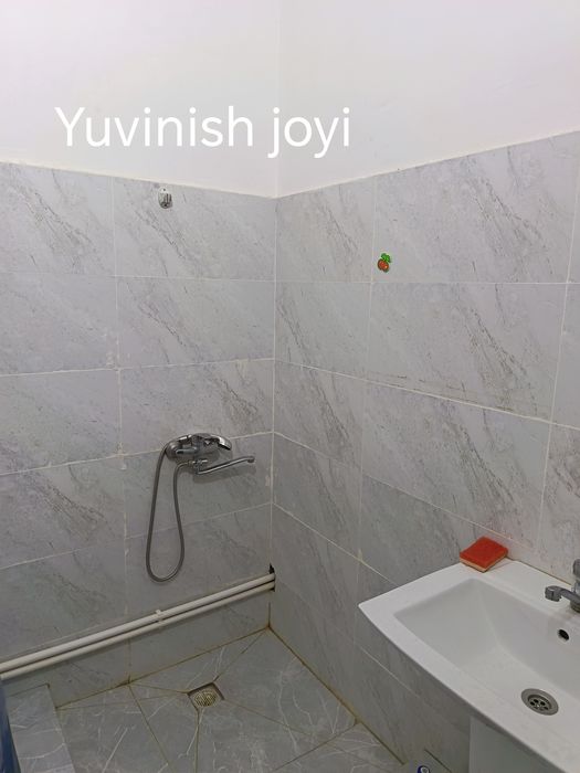 Uy ijaraga Sultonobod kalej yonida Yo'l yuzida