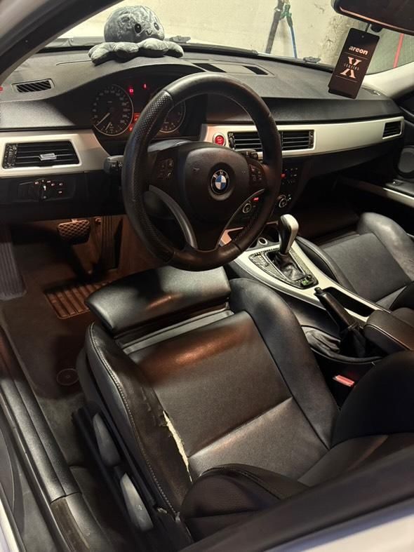BMW e90 3.0d  231 к.с  на задно