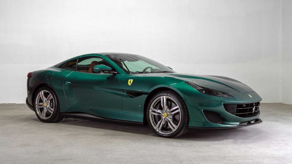 Ferrari Portofino „Tailor Made” Unicat-Interior și Exterior (Leasing)