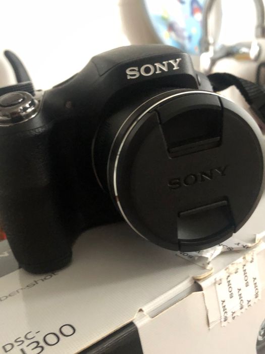 Фотоапарат Sony DSC H300