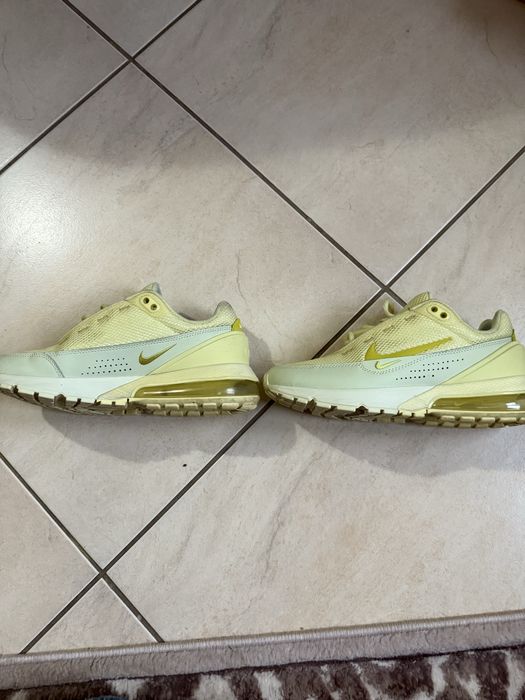 Nike air max pulse marimea 40