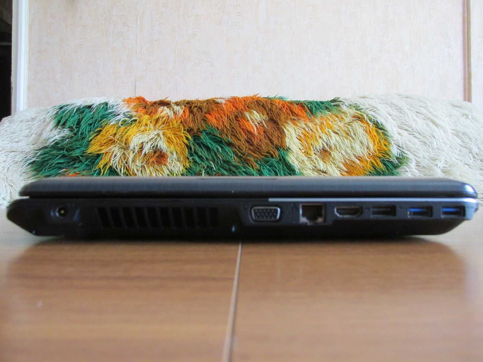 17.3 инча с Intel i5 лаптоп