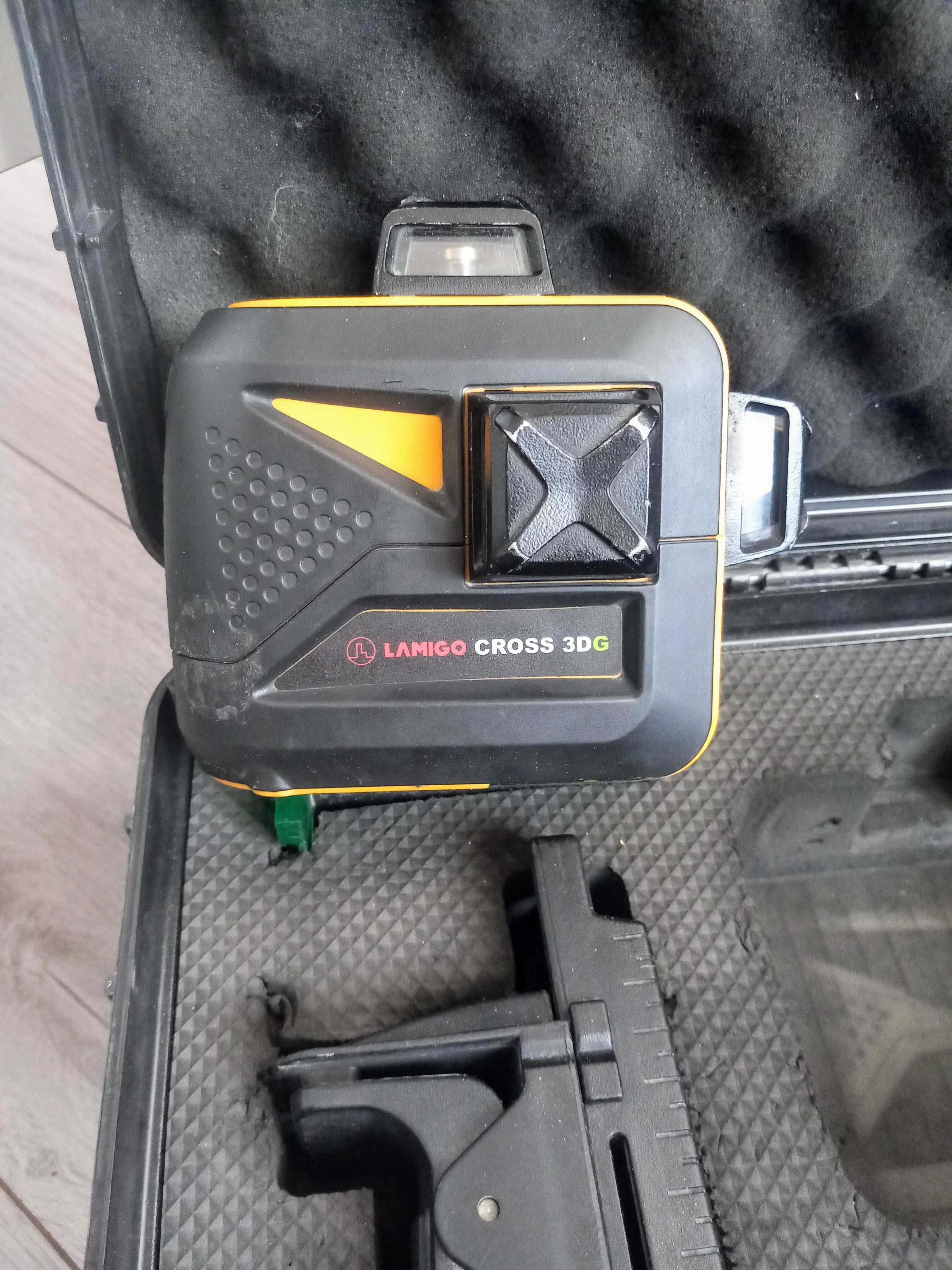 Лазерен нивелир LAMIGO CROSS 3DG