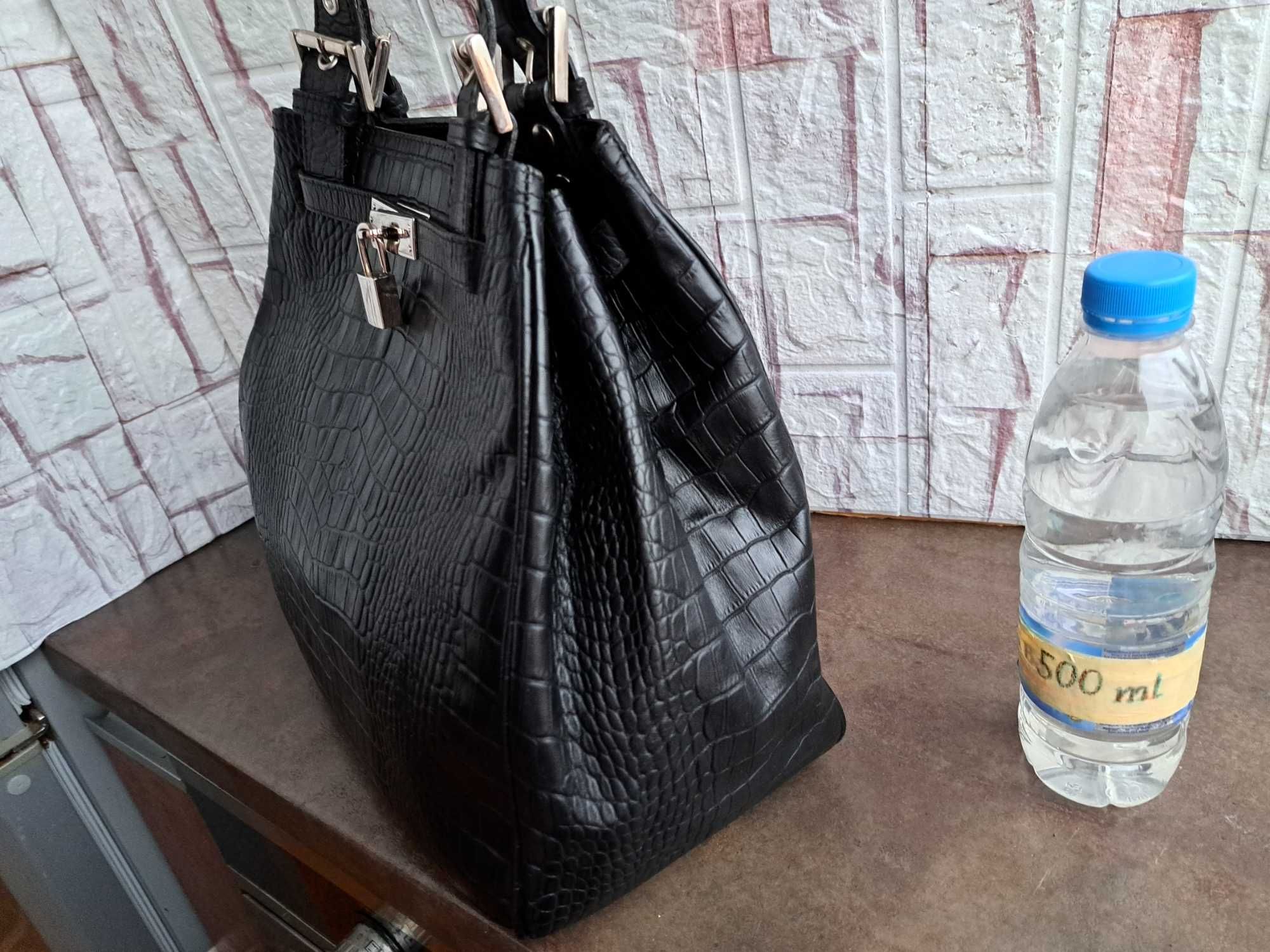 дамска чанта,черна кожена чанта-естествена кожа тип крокоди