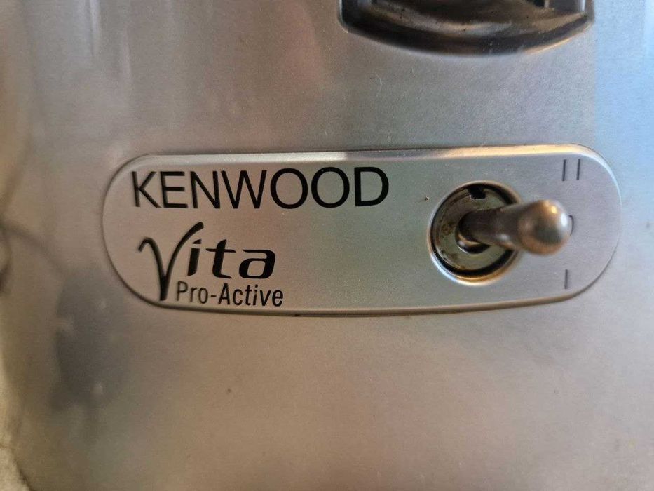 Storcator de fructe si legume Kenwood Vita Pro-Active 850W perfect