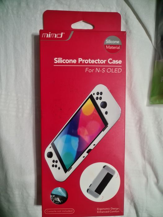 Husa Nintendo Switch + Thumbs grips incluse