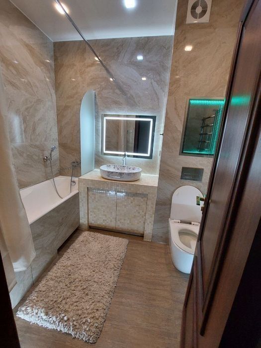После евроремонта,92 кв.м, 4(3)/2/5 двойной зал. Своя .Карасу 1