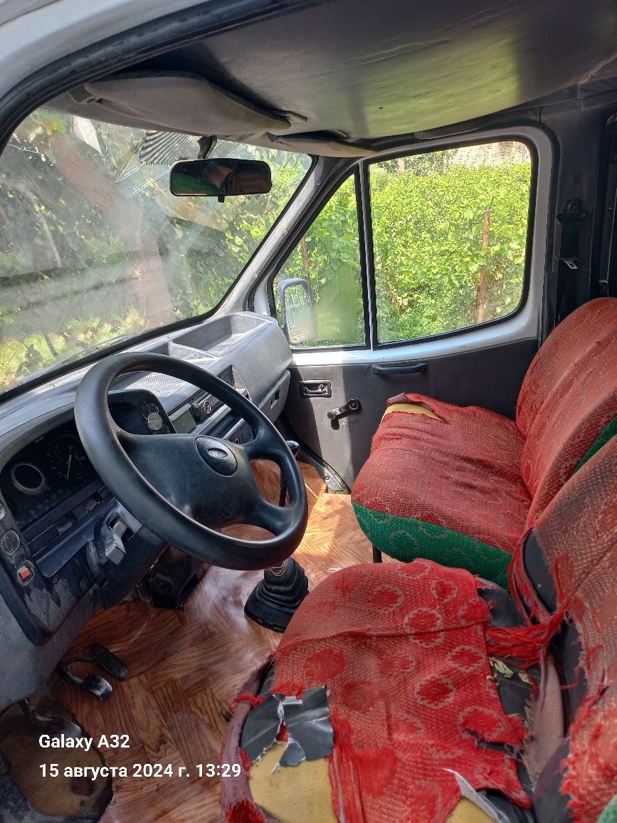 Ford transit. Yaxshi sastayana