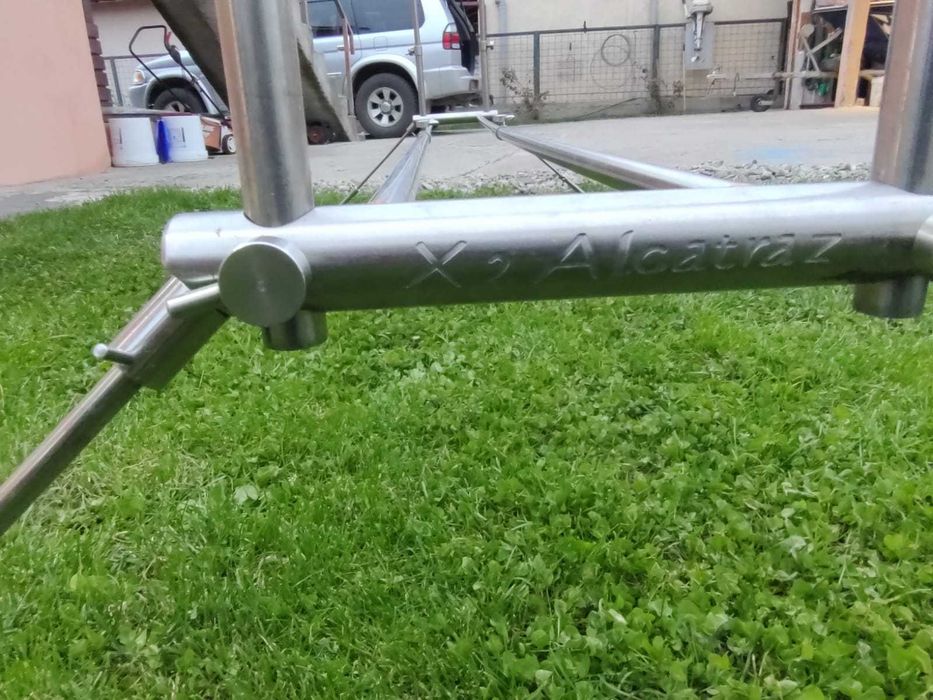 Vand Rod Pod X 2 Alcatraz cu 4 posturi pt pescuit la crap.