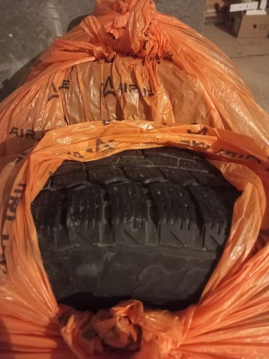 Продаются зимние шины