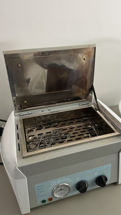 Sterilizator salon manichiura