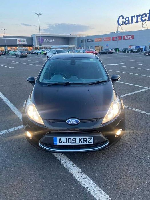 Dezmembram Ford Fiesta an 2010 motor 1.6 benzina in 5 viteze