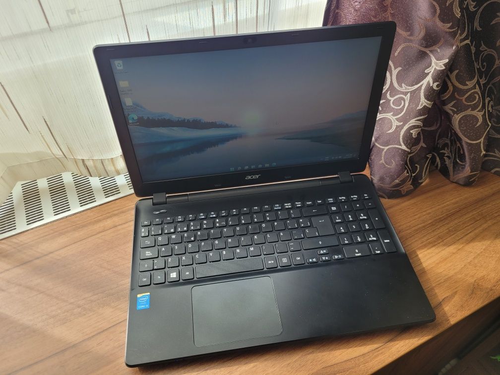Laptop Acer TravelMate P256-M