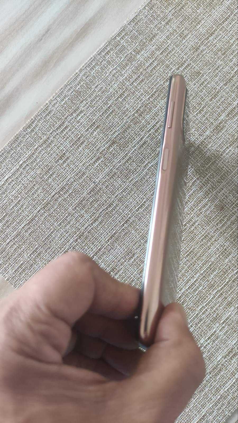 Motorola Moto G9 plus 4gb 128gb много запазен