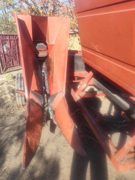 Vând culegatoare porumb SIP ECO 3500