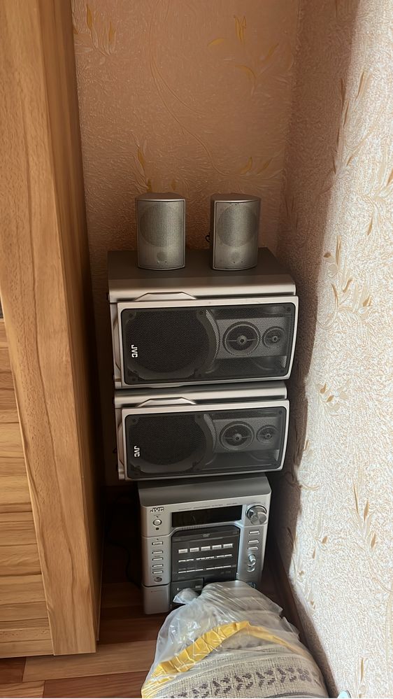 Музыкальный центр в отл сост
