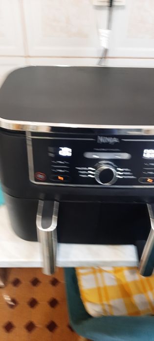 Vand AirFryer Ninja AF400 XL